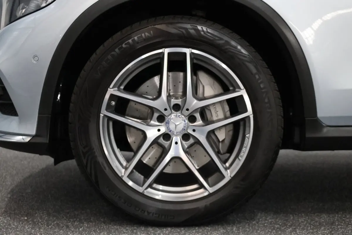 250 4MATIC AMG Line LED/LEER+S.VERWARMING/LMV/CAM/CRUISE/ECC/12 MDN GARANTIE!