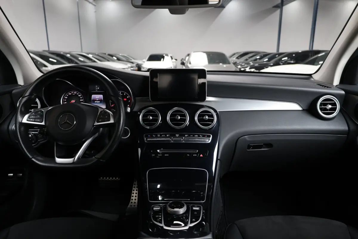 250 4MATIC AMG Line LED/LEER+S.VERWARMING/LMV/CAM/CRUISE/ECC/12 MDN GARANTIE!