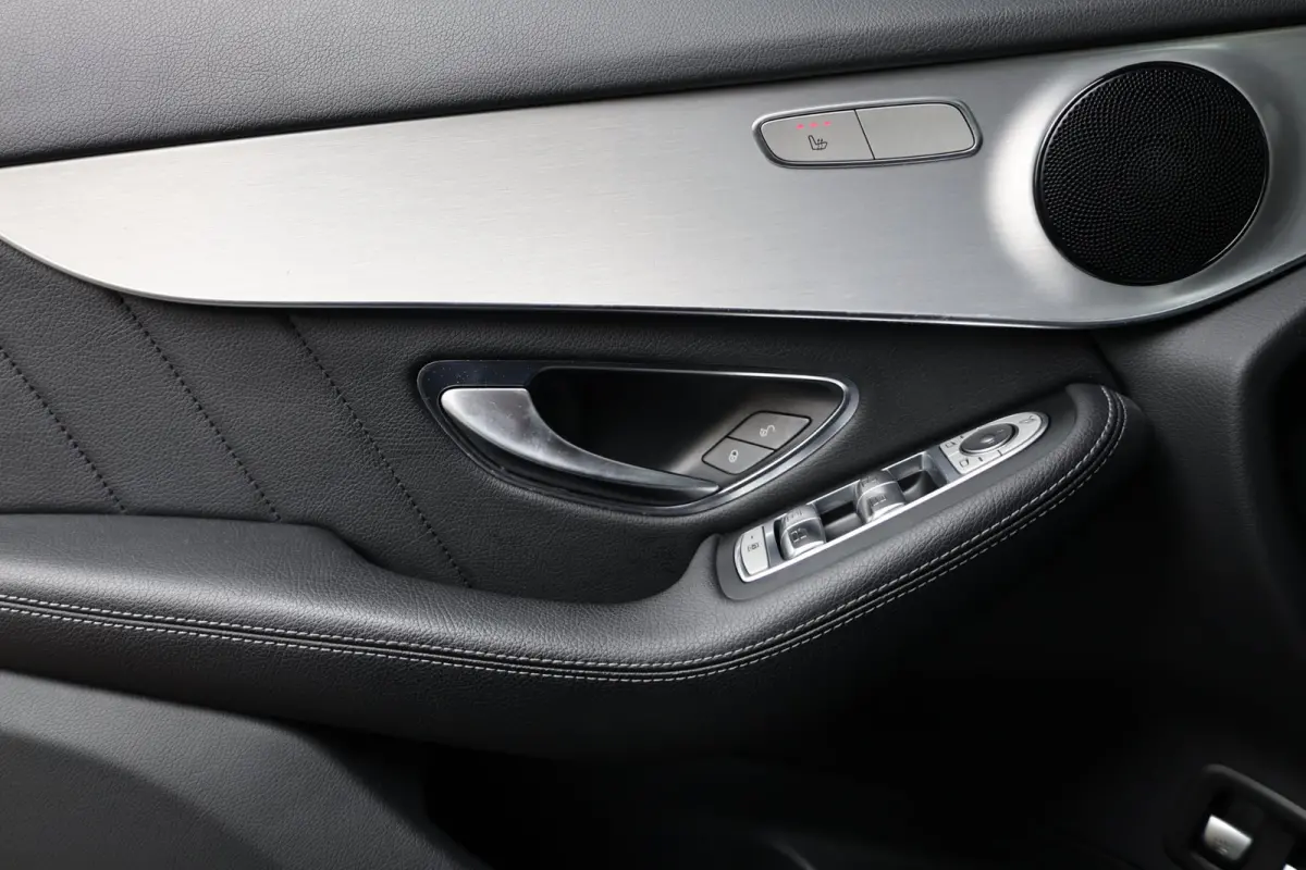 250 4MATIC AMG Line LED/LEER+S.VERWARMING/LMV/CAM/CRUISE/ECC/12 MDN GARANTIE!