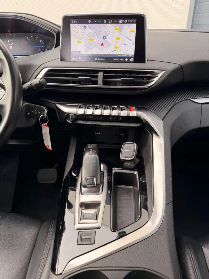 1.2 PureTech Blue Lease Executive/7persoons/Automaat/Navi/Camera/Leder/Goed-onderhouden