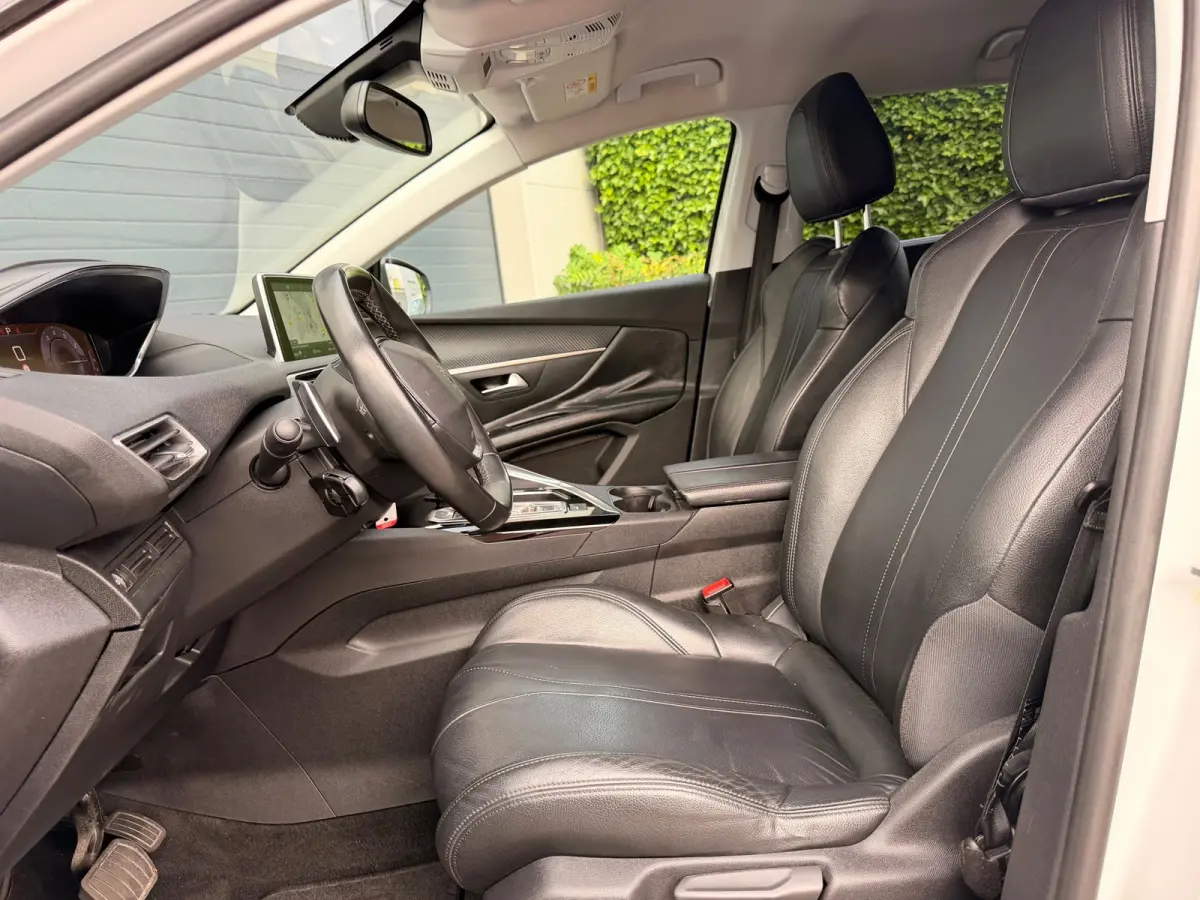 1.2 PureTech Blue Lease Executive/7persoons/Automaat/Navi/Camera/Leder/Goed-onderhouden
