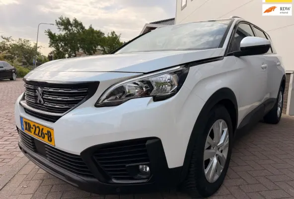 1.2 PureTech Blue Lease Executive/7persoons/Automaat/Navi/Camera/Leder/Goed-onderhouden