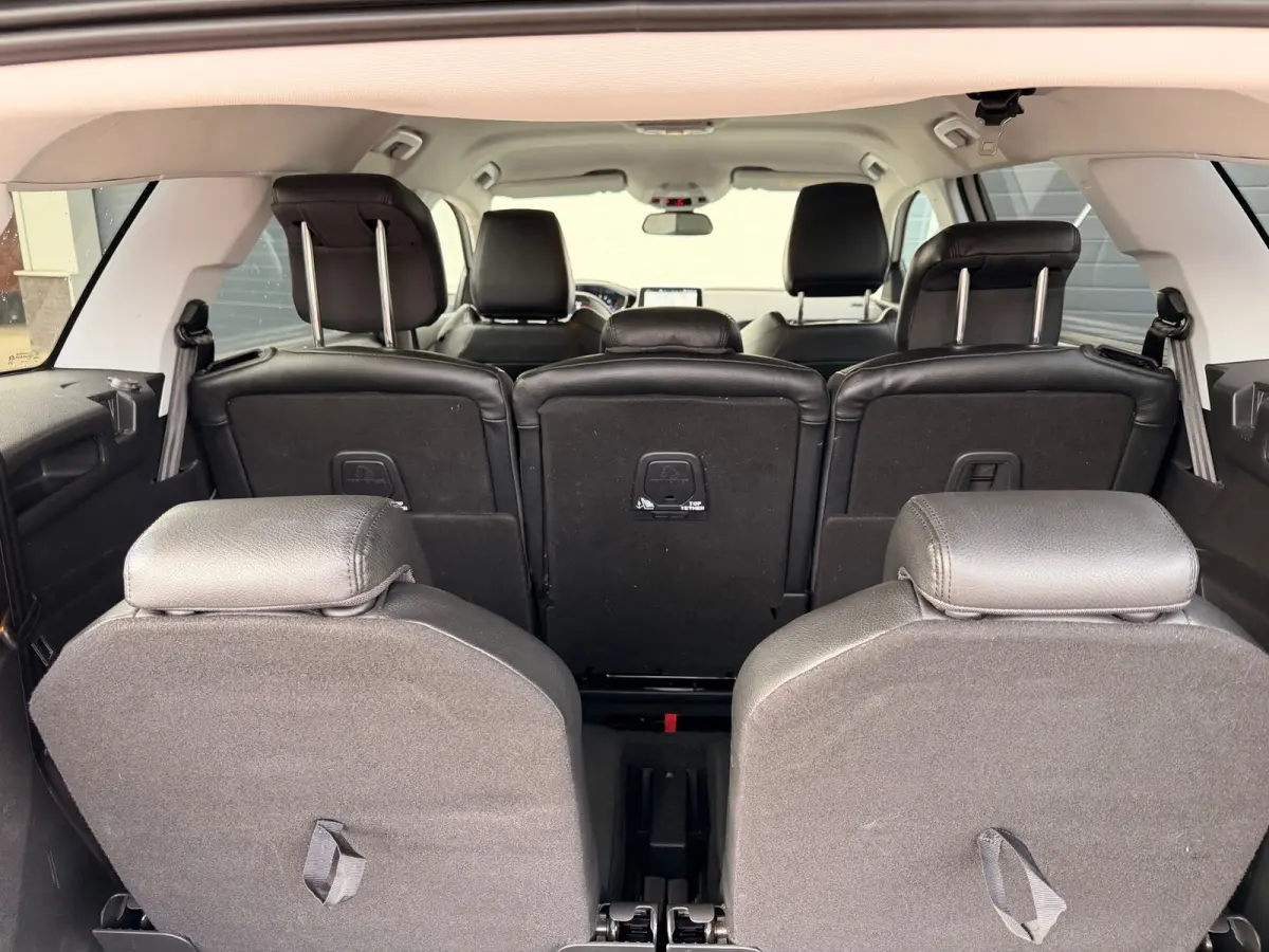 1.2 PureTech Blue Lease Executive/7persoons/Automaat/Navi/Camera/Leder/Goed-onderhouden