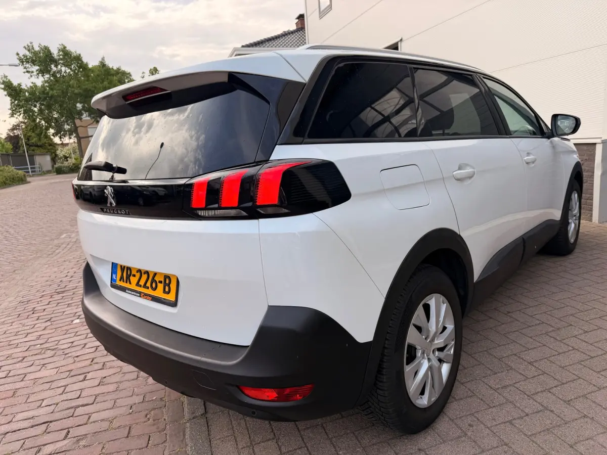 1.2 PureTech Blue Lease Executive/7persoons/Automaat/Navi/Camera/Leder/Goed-onderhouden
