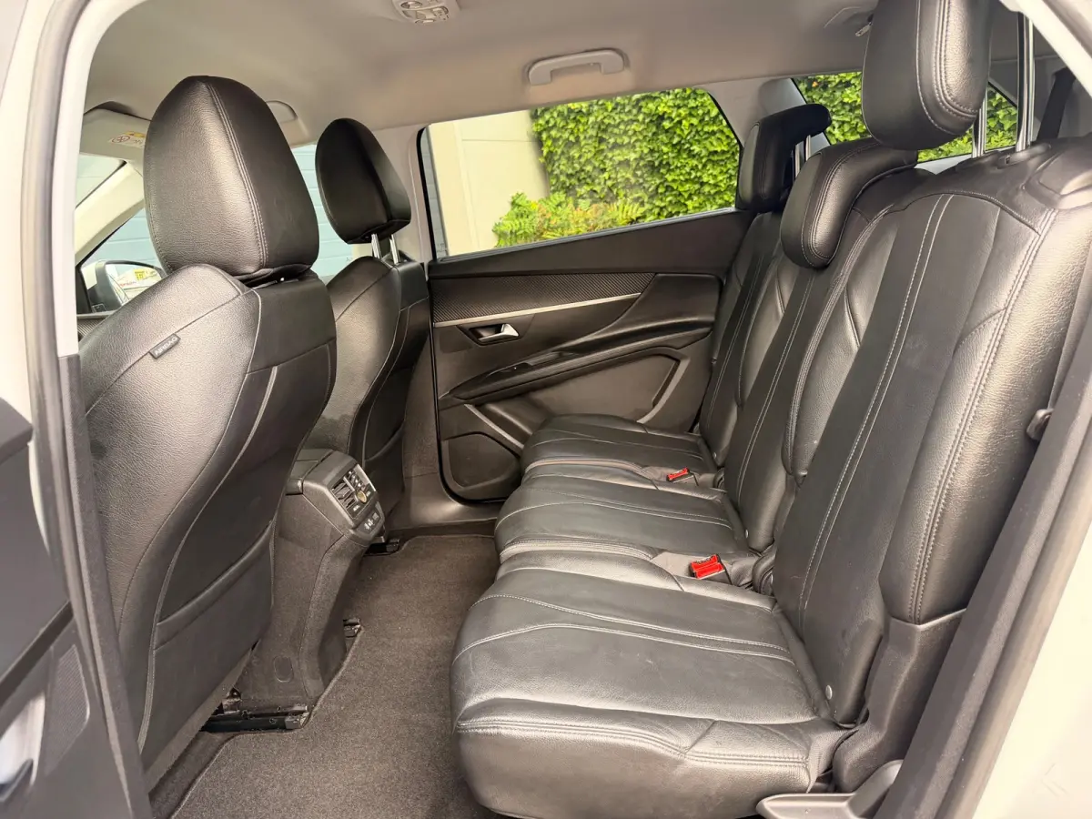1.2 PureTech Blue Lease Executive/7persoons/Automaat/Navi/Camera/Leder/Goed-onderhouden