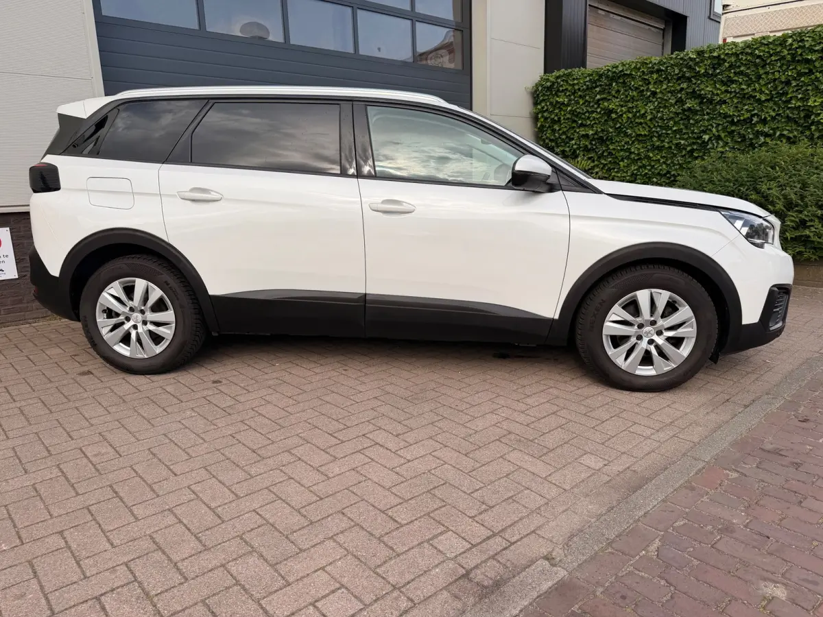 1.2 PureTech Blue Lease Executive/7persoons/Automaat/Navi/Camera/Leder/Goed-onderhouden