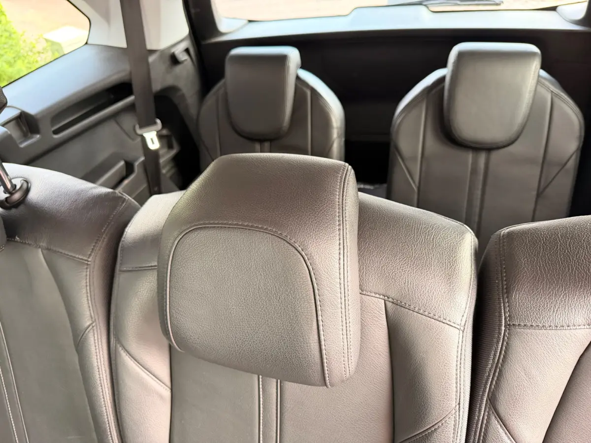 1.2 PureTech Blue Lease Executive/7persoons/Automaat/Navi/Camera/Leder/Goed-onderhouden