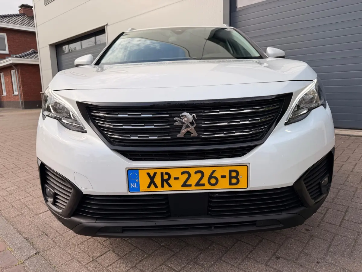 1.2 PureTech Blue Lease Executive/7persoons/Automaat/Navi/Camera/Leder/Goed-onderhouden
