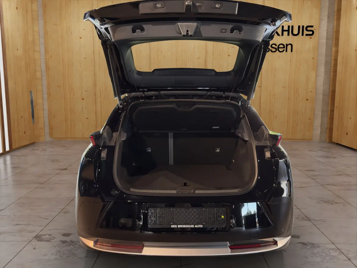 200 kW More | BLIS | 360 Camera | Stoel + Stuur Verwarming | Harman Kardon | Apple / Android Carplay |