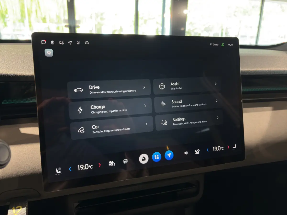200 kW More | BLIS | 360 Camera | Stoel + Stuur Verwarming | Harman Kardon | Apple / Android Carplay |