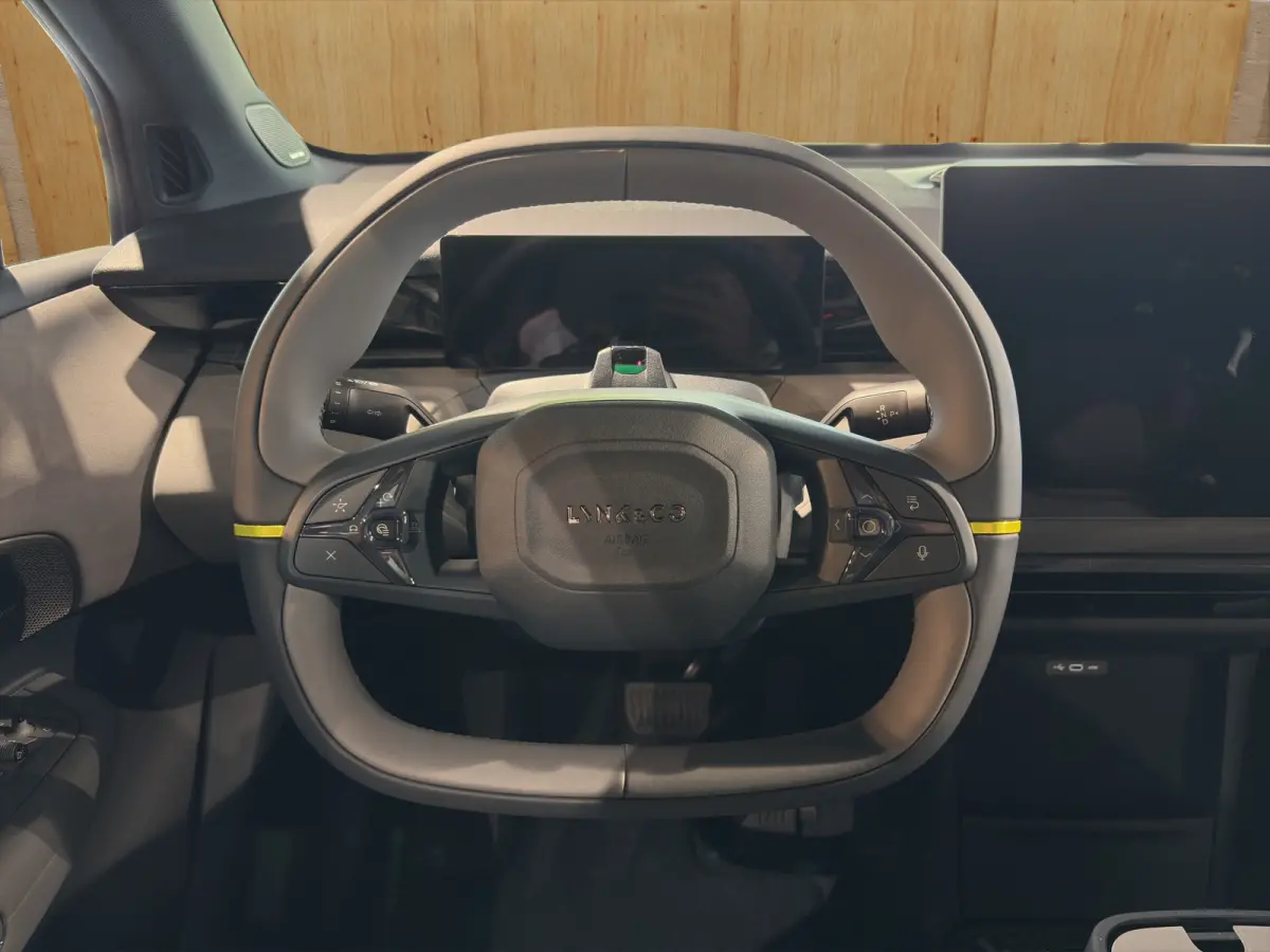 200 kW More | BLIS | 360 Camera | Stoel + Stuur Verwarming | Harman Kardon | Apple / Android Carplay |