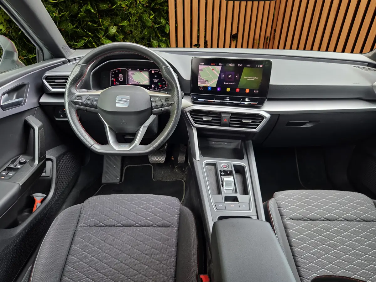 1.4 TSI eHybrid PHEV FR | Trekhaak | Camera | CarPlay | Adaptive Cruise | Sfeerverlichting