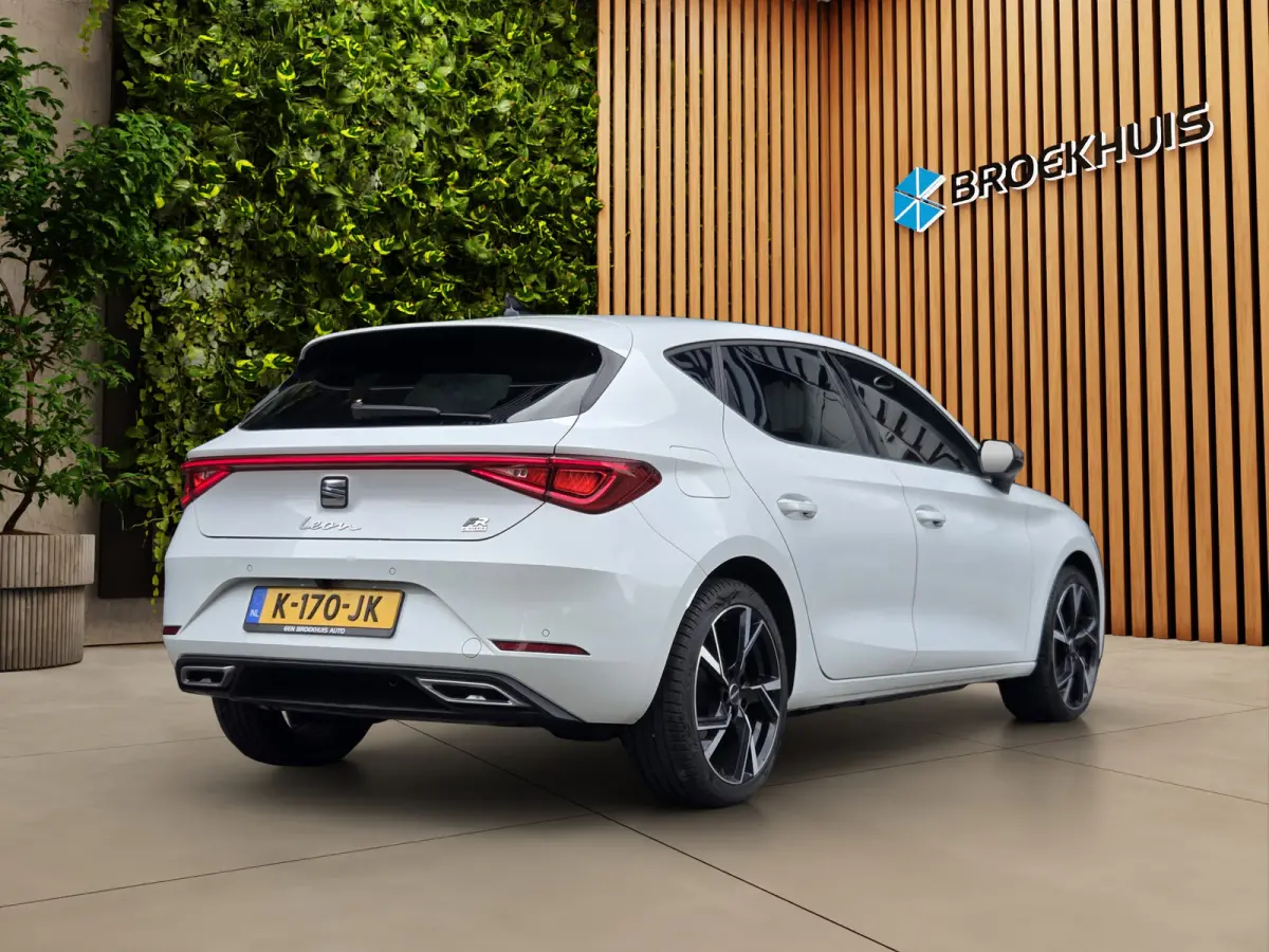 1.4 TSI eHybrid PHEV FR | Trekhaak | Camera | CarPlay | Adaptive Cruise | Sfeerverlichting