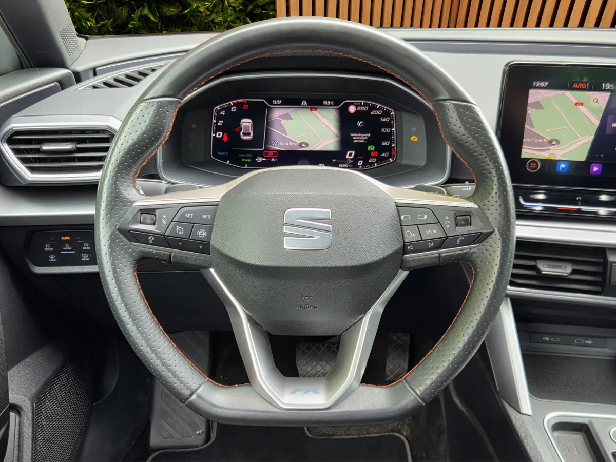 1.4 TSI eHybrid PHEV FR | Trekhaak | Camera | CarPlay | Adaptive Cruise | Sfeerverlichting