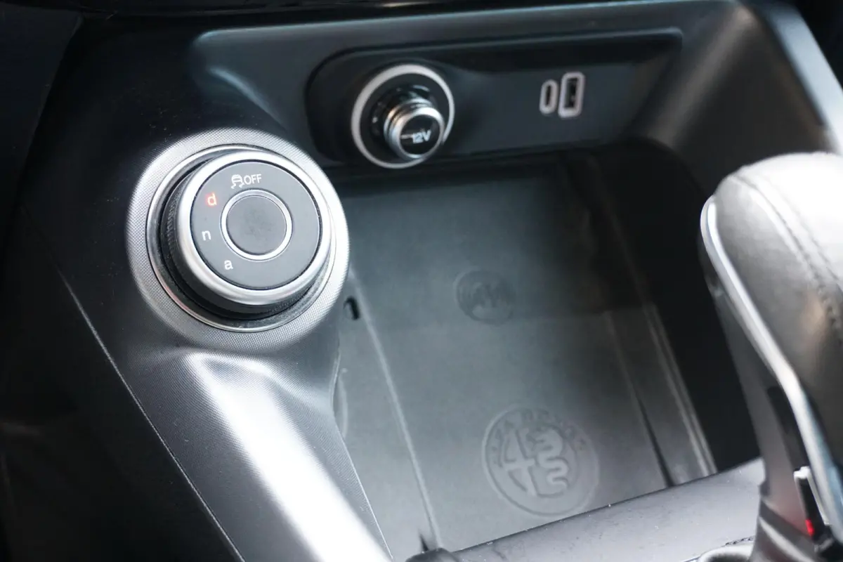 1.3T PHEV Edizione Speciale 280PK + 360 CAMERA / STUURVERWARMING / DODEHOEK