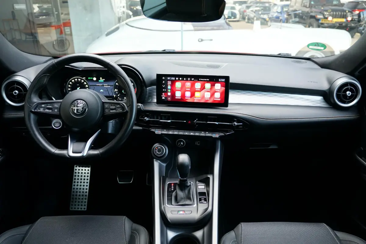 1.3T PHEV Edizione Speciale 280PK + 360 CAMERA / STUURVERWARMING / DODEHOEK