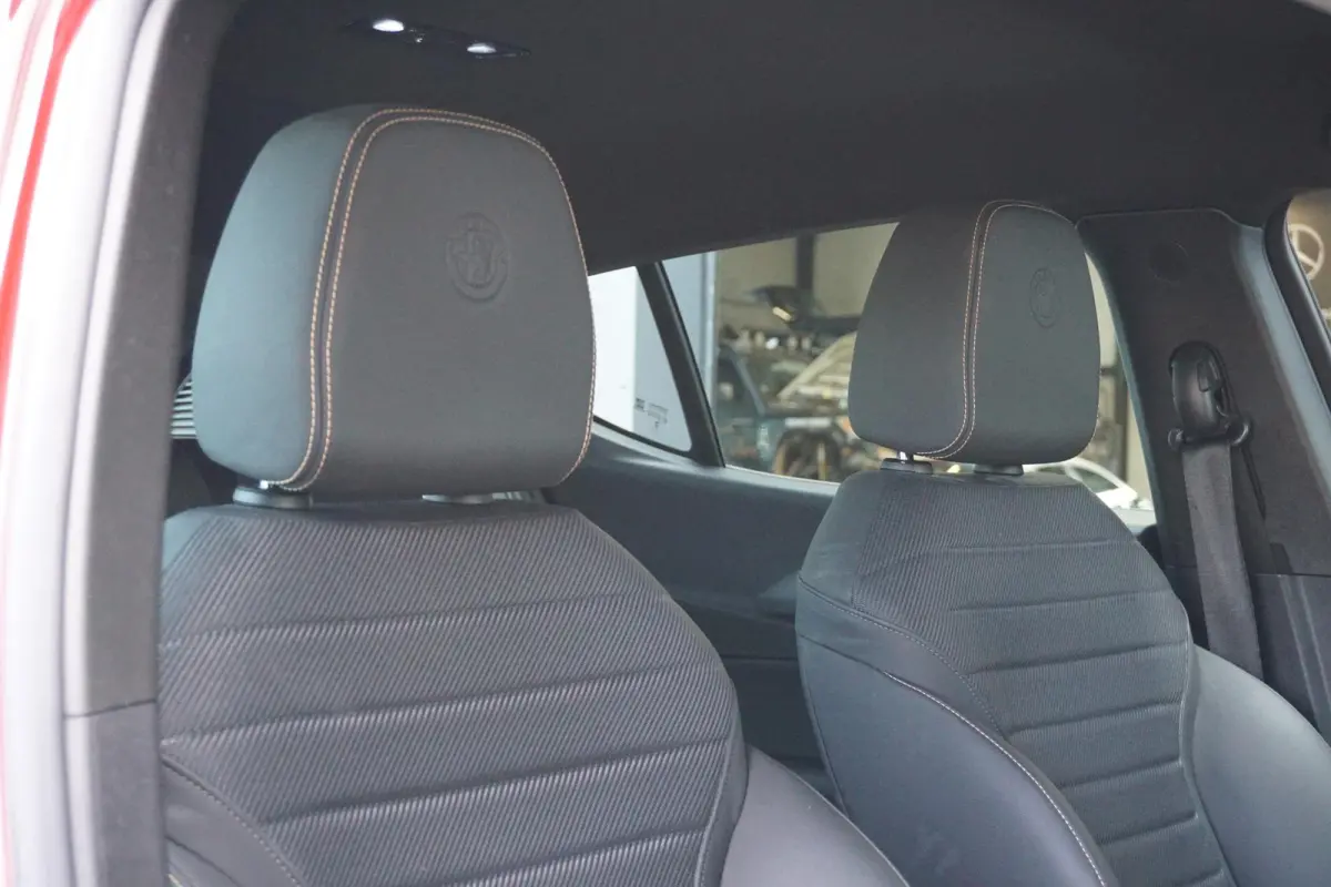 1.3T PHEV Edizione Speciale 280PK + 360 CAMERA / STUURVERWARMING / DODEHOEK