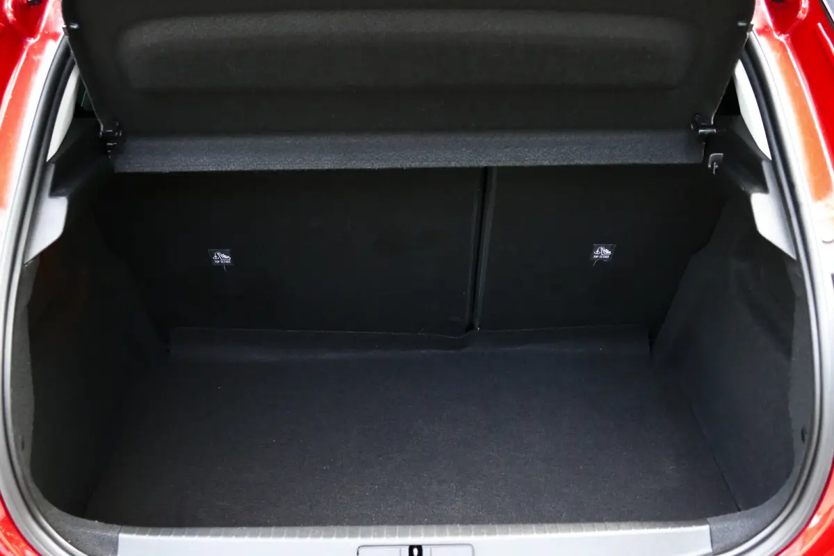 1.2 75PK ELEGANCE GS / CAMERA / STUUR-STOELVERWARMING / PANO.DAK / 17"LMV / FULL-LED / NAVI / CLIMA / PDC / BLUETOOTH / CRUISECONTROL / 1E EIGENAAR / SCHITTERENDE STAAT !!