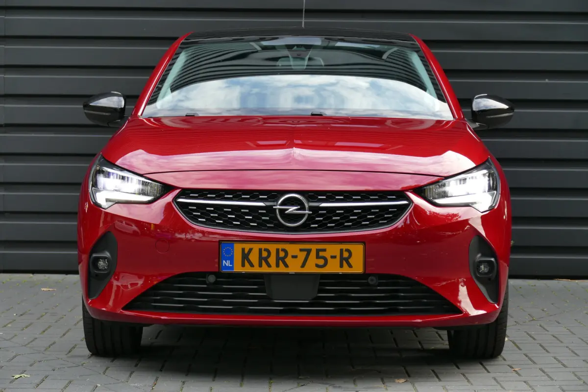 1.2 75PK ELEGANCE GS / CAMERA / STUUR-STOELVERWARMING / PANO.DAK / 17"LMV / FULL-LED / NAVI / CLIMA / PDC / BLUETOOTH / CRUISECONTROL / 1E EIGENAAR / SCHITTERENDE STAAT !!