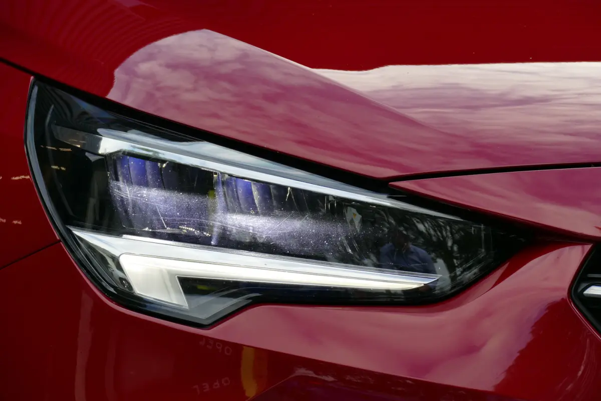 1.2 75PK ELEGANCE GS / CAMERA / STUUR-STOELVERWARMING / PANO.DAK / 17"LMV / FULL-LED / NAVI / CLIMA / PDC / BLUETOOTH / CRUISECONTROL / 1E EIGENAAR / SCHITTERENDE STAAT !!