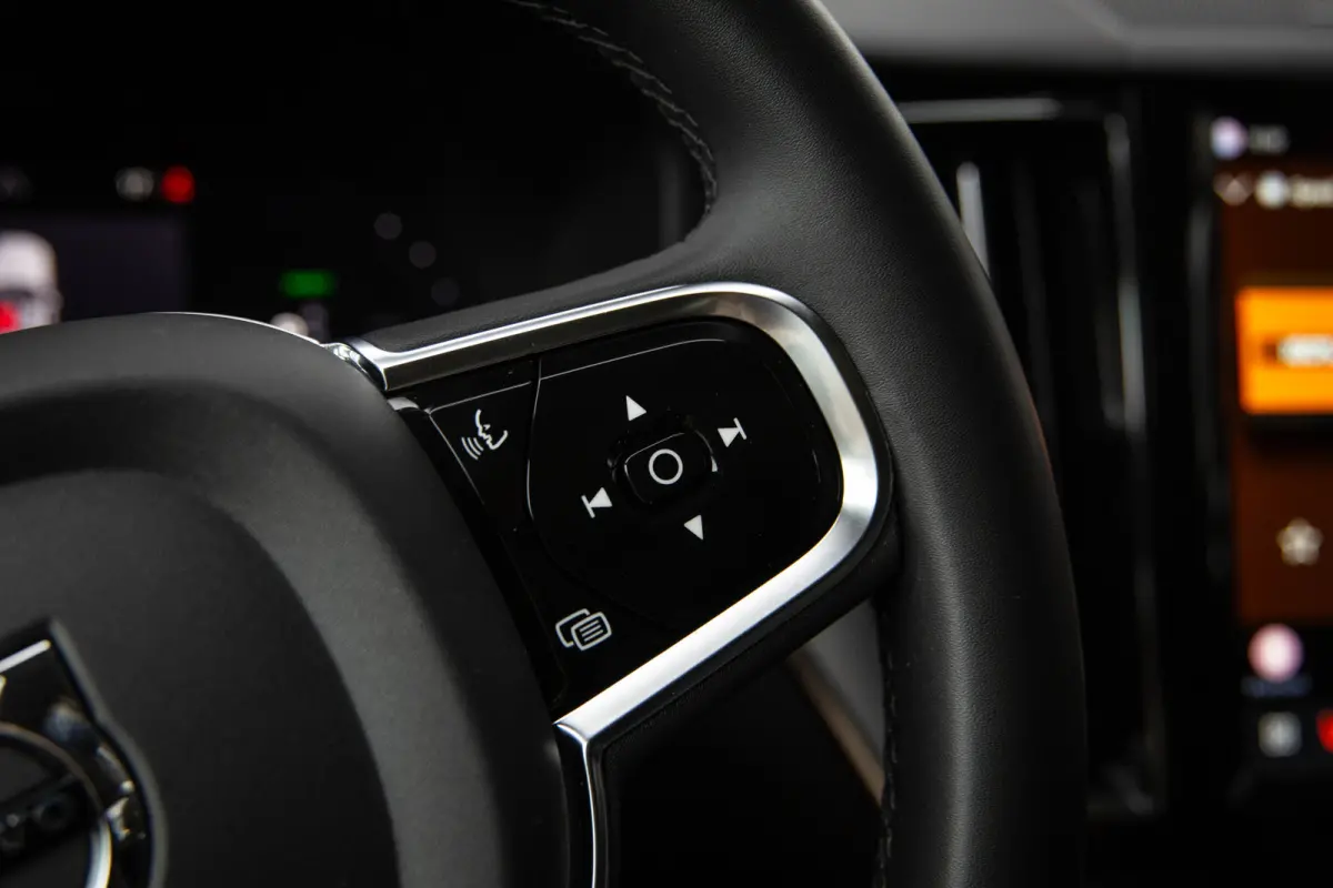 2.0 T6 Plug-in hybrid AWD Plus Dark , Long Range, Panoramadak, Apple Carplay, Achteruitrijcamera, Harman Kardon