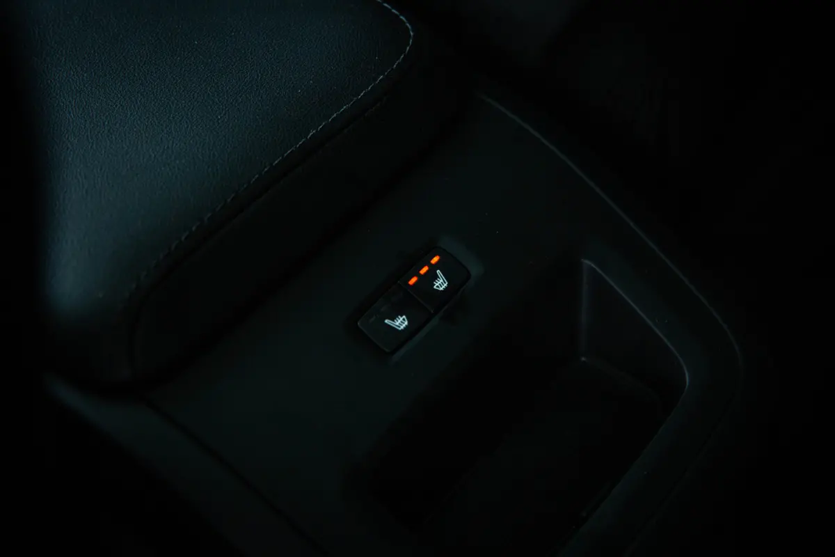 2.0 T6 Plug-in hybrid AWD Plus Dark , Long Range, Panoramadak, Apple Carplay, Achteruitrijcamera, Harman Kardon