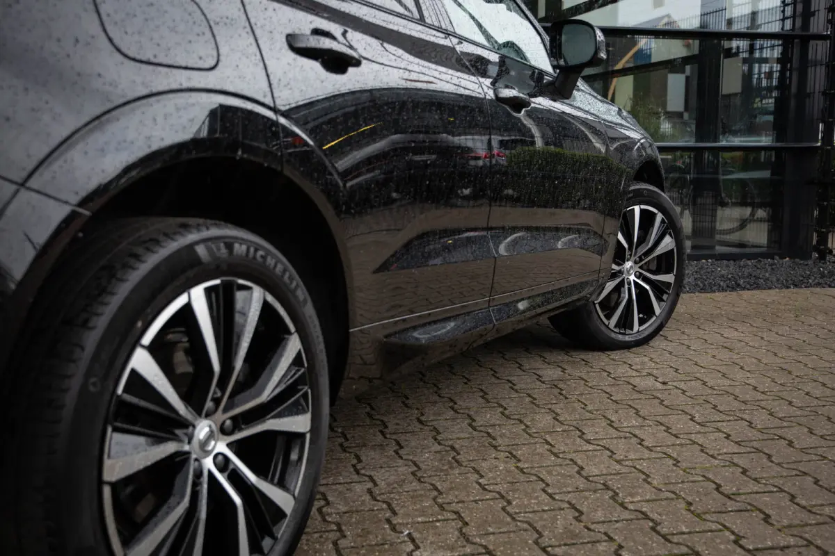 2.0 T6 Plug-in hybrid AWD Plus Dark , Long Range, Panoramadak, Apple Carplay, Achteruitrijcamera, Harman Kardon