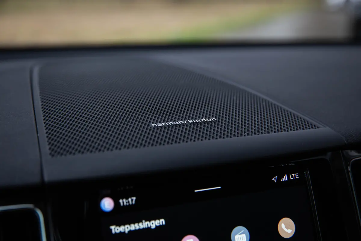 2.0 T6 Plug-in hybrid AWD Plus Dark , Long Range, Panoramadak, Apple Carplay, Achteruitrijcamera, Harman Kardon