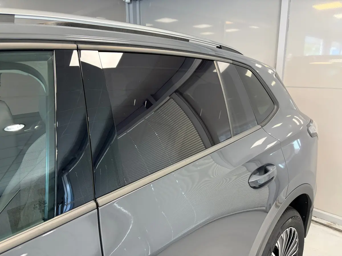 Life Edition 1.5 eHybrid | Vooraad deal | Panoramdak | 18" Napoli Velgen | CarPlay |