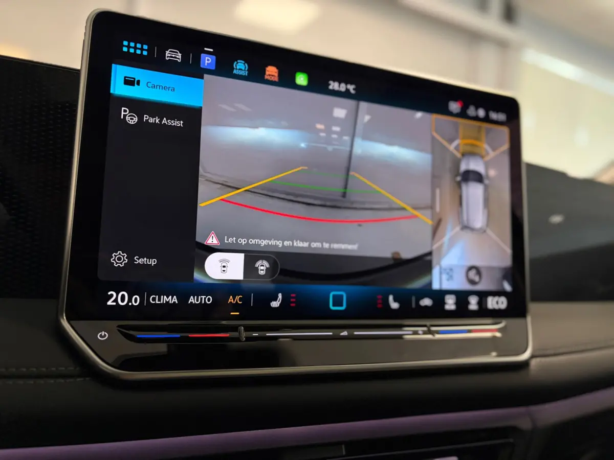 Life Edition 1.5 eHybrid | Vooraad deal | Panoramdak | 18" Napoli Velgen | CarPlay |