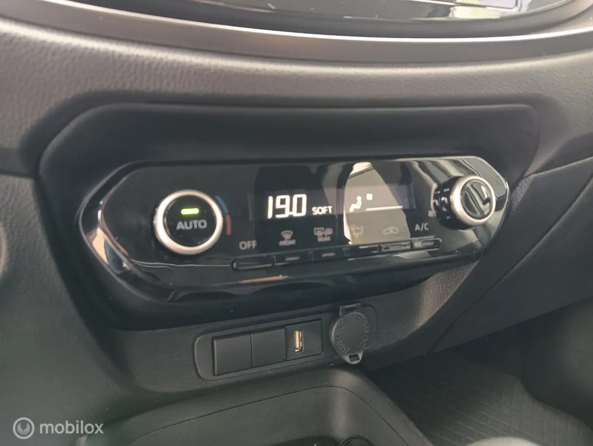 1.0 VVT-i S-CVT Play automaat/CarPlay/camera/adap.cruise