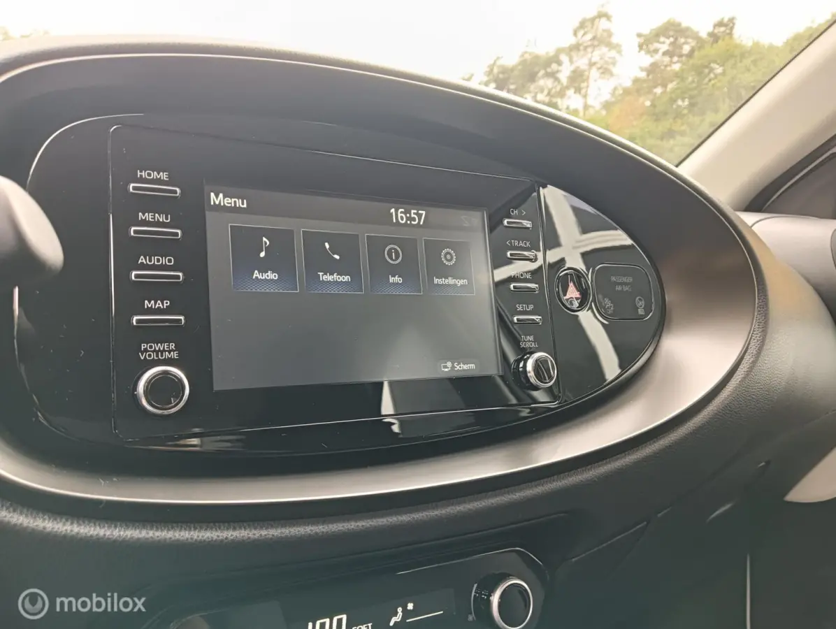 1.0 VVT-i S-CVT Play automaat/CarPlay/camera/adap.cruise