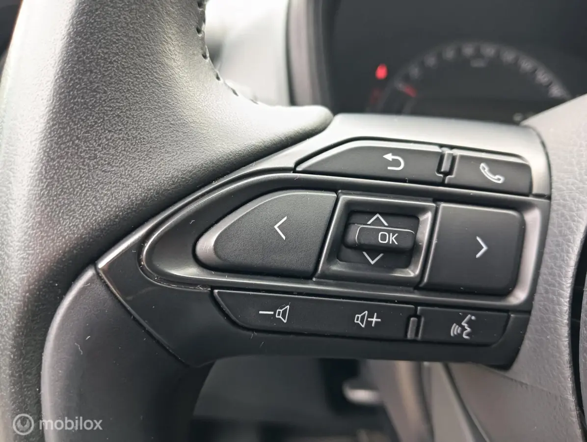 1.0 VVT-i S-CVT Play automaat/CarPlay/camera/adap.cruise