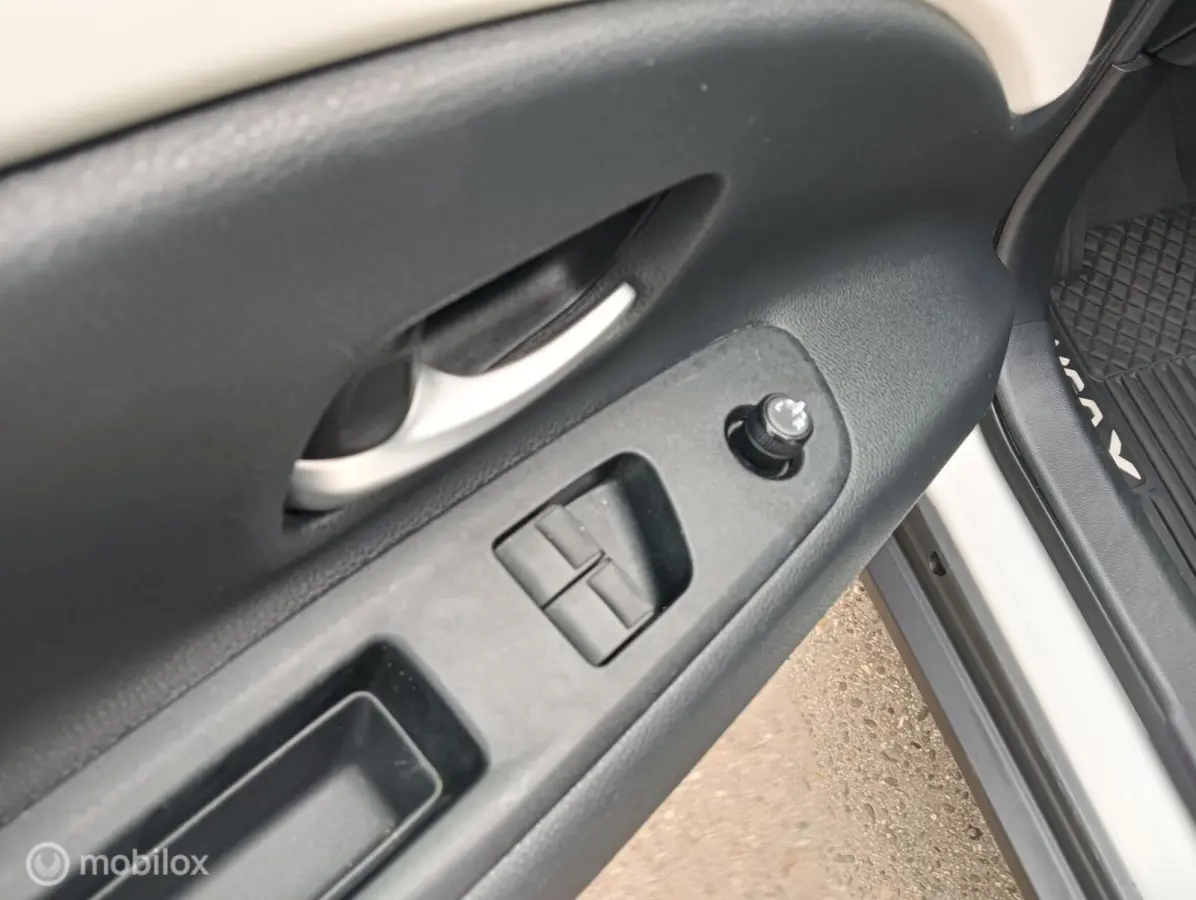 1.0 VVT-i S-CVT Play automaat/CarPlay/camera/adap.cruise