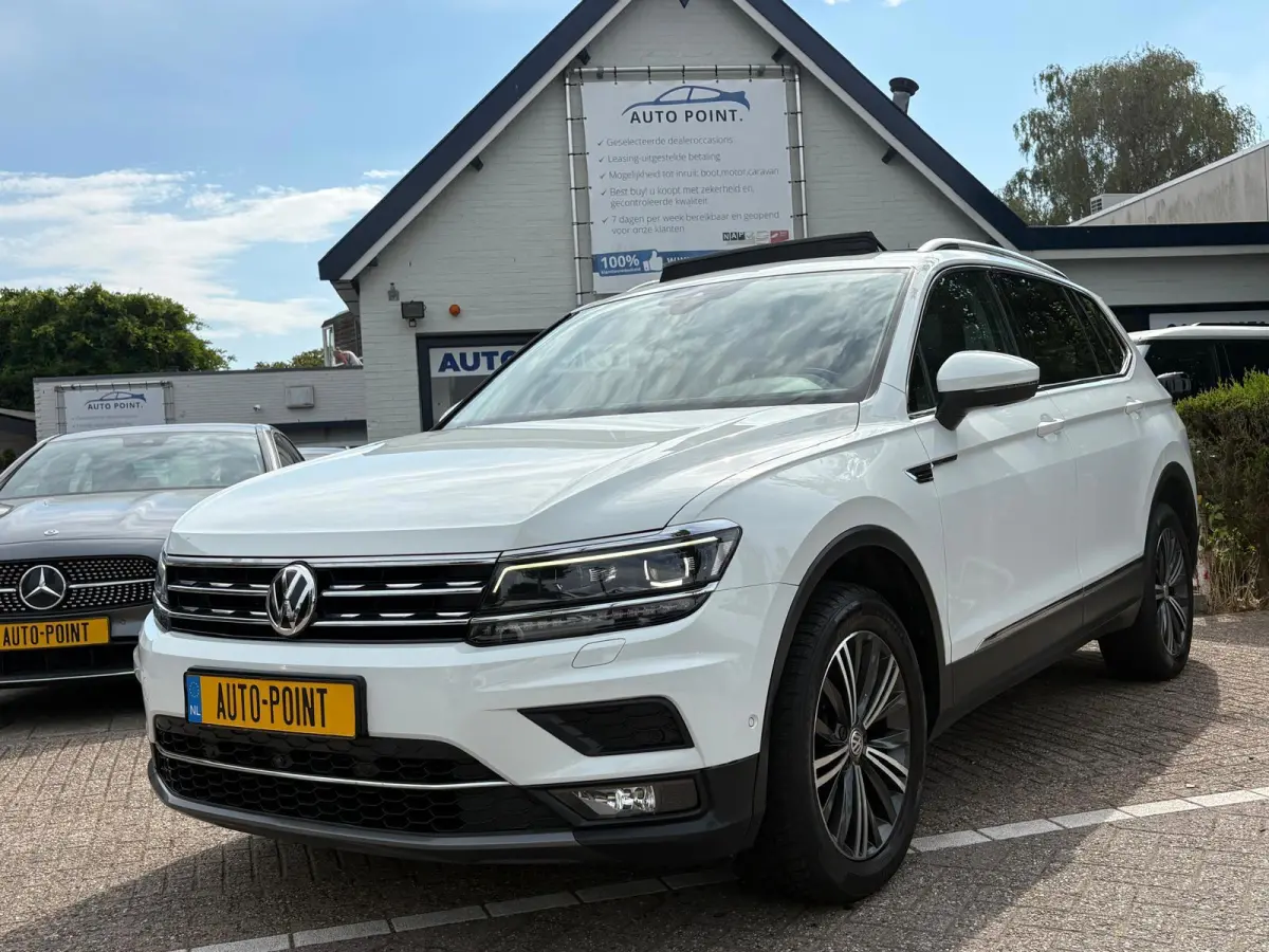 1.5 TSI PANO/19INCH-R-LINE/VIRTUAL/CARPLAY/KEYLESS/LEDER