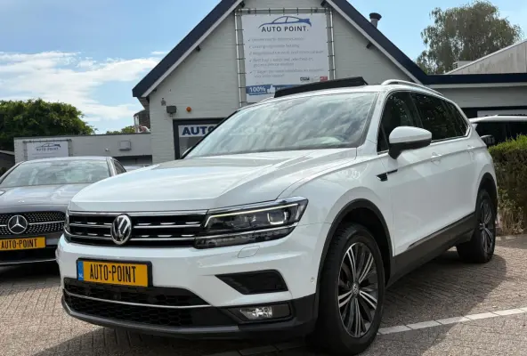 1.5 TSI PANO/19INCH-R-LINE/VIRTUAL/CARPLAY/KEYLESS/LEDER