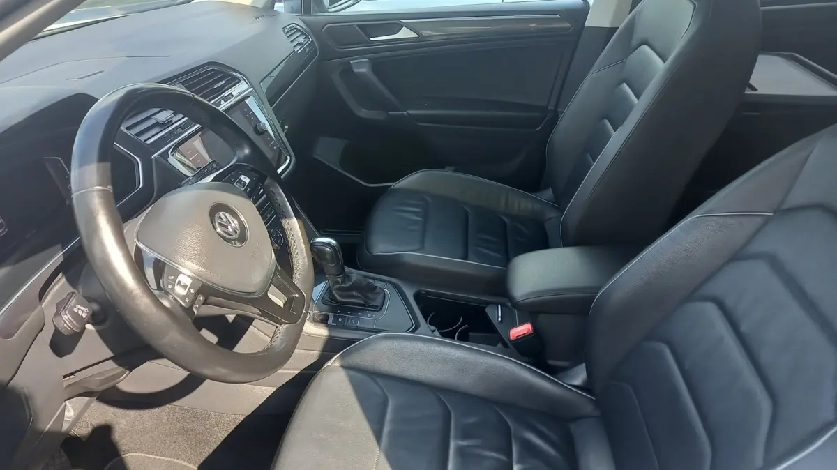 1.5 TSI PANO/19INCH-R-LINE/VIRTUAL/CARPLAY/KEYLESS/LEDER