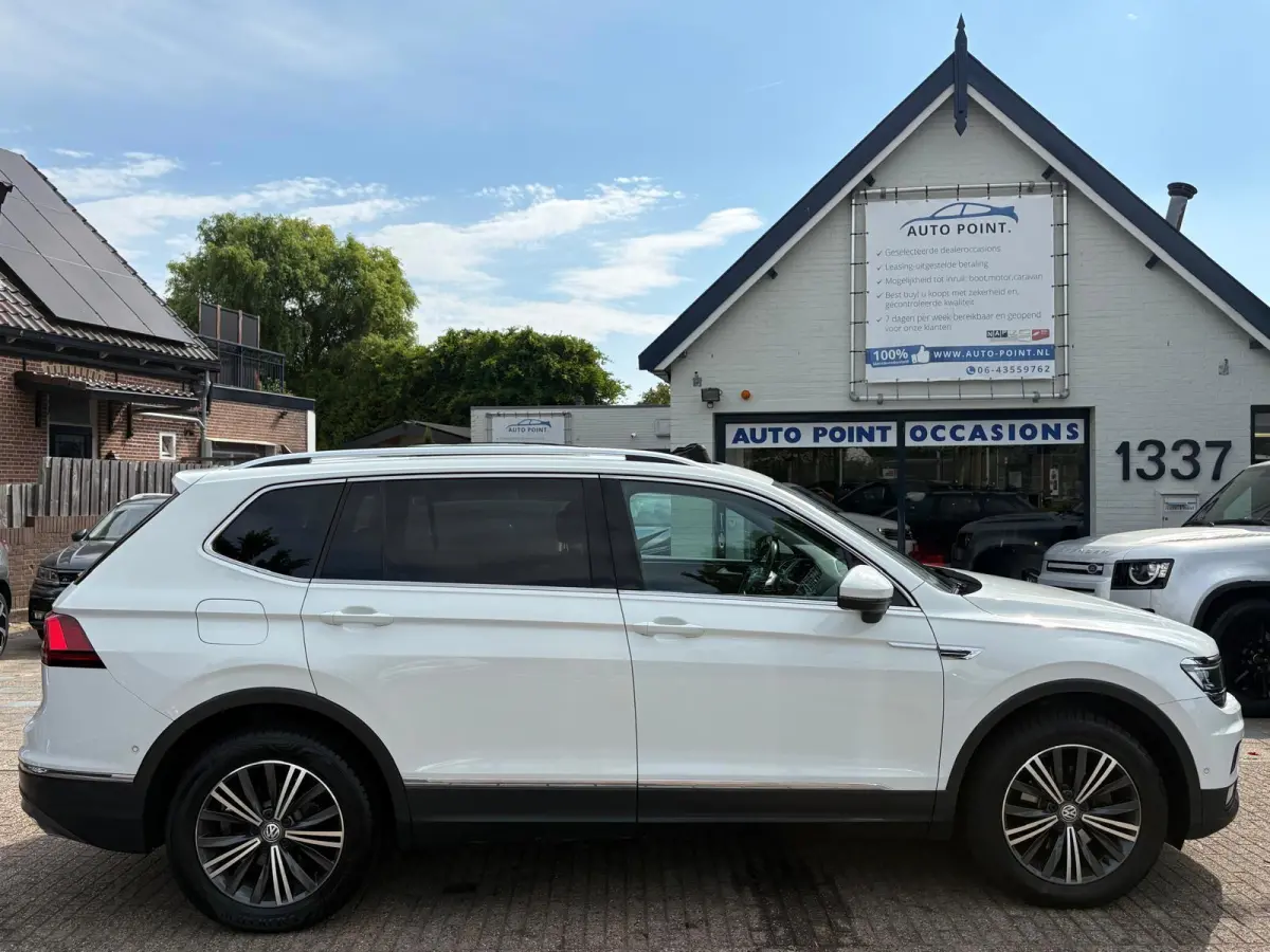 1.5 TSI PANO/19INCH-R-LINE/VIRTUAL/CARPLAY/KEYLESS/LEDER