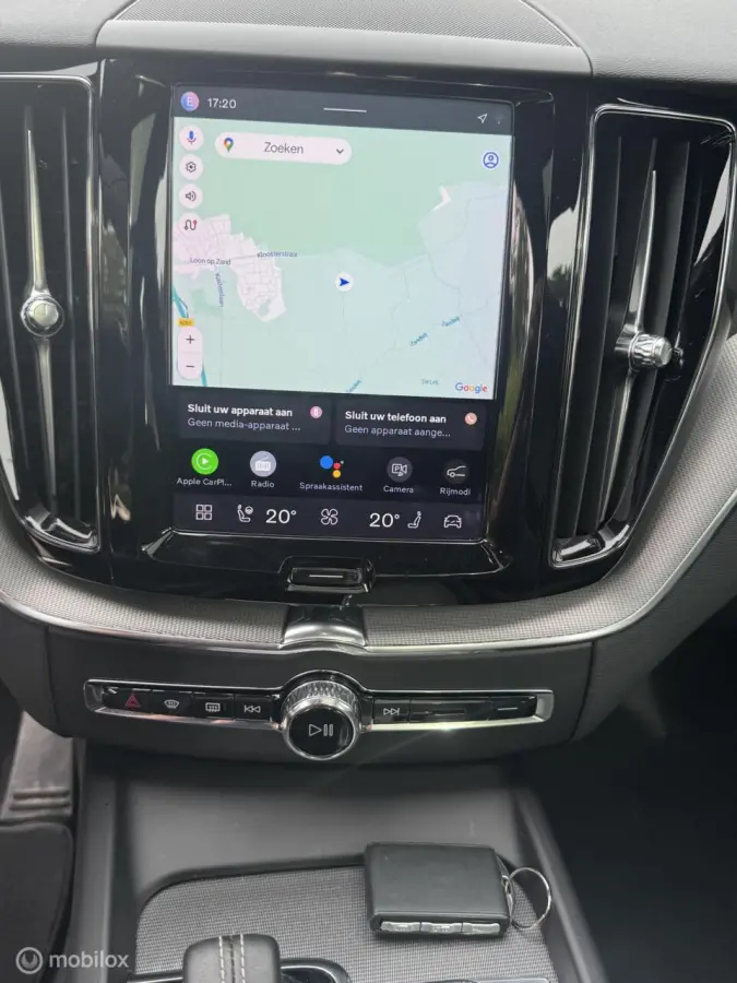 2.0 T6 Plug-in hybrid AWD Plus Dark