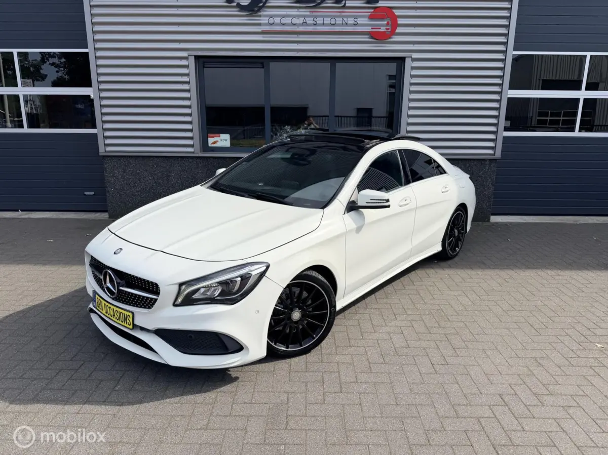 180 AMG CARPLAY PANO MEMORY BOMVOLL!!!
