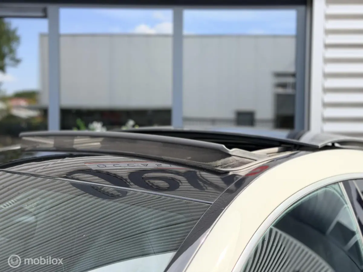 180 AMG CARPLAY PANO MEMORY BOMVOLL!!!