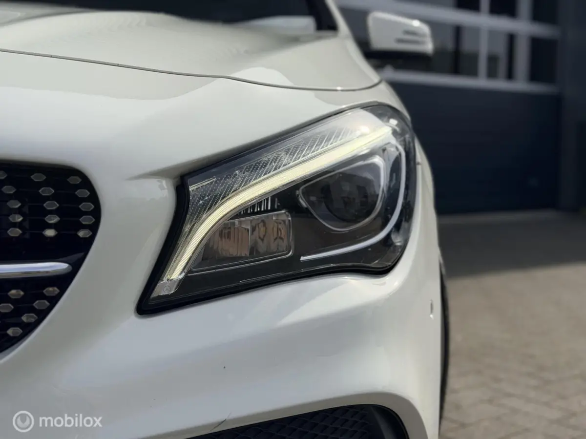 180 AMG CARPLAY PANO MEMORY BOMVOLL!!!