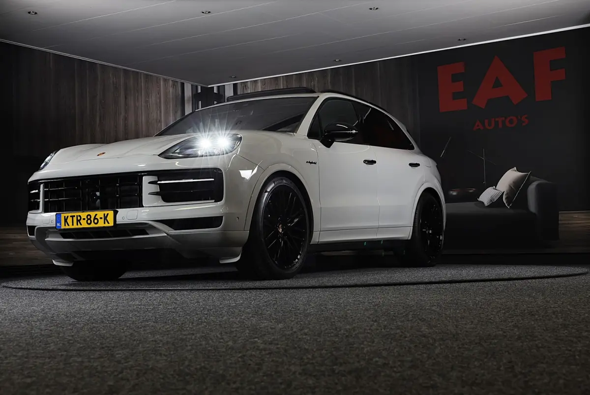 3.0 S E-Hybrid / 520 Pk / Head Up / 4W Sturing / Acc / Sport Design / Luchtvering / Sport Chrono / Open Pano / 22