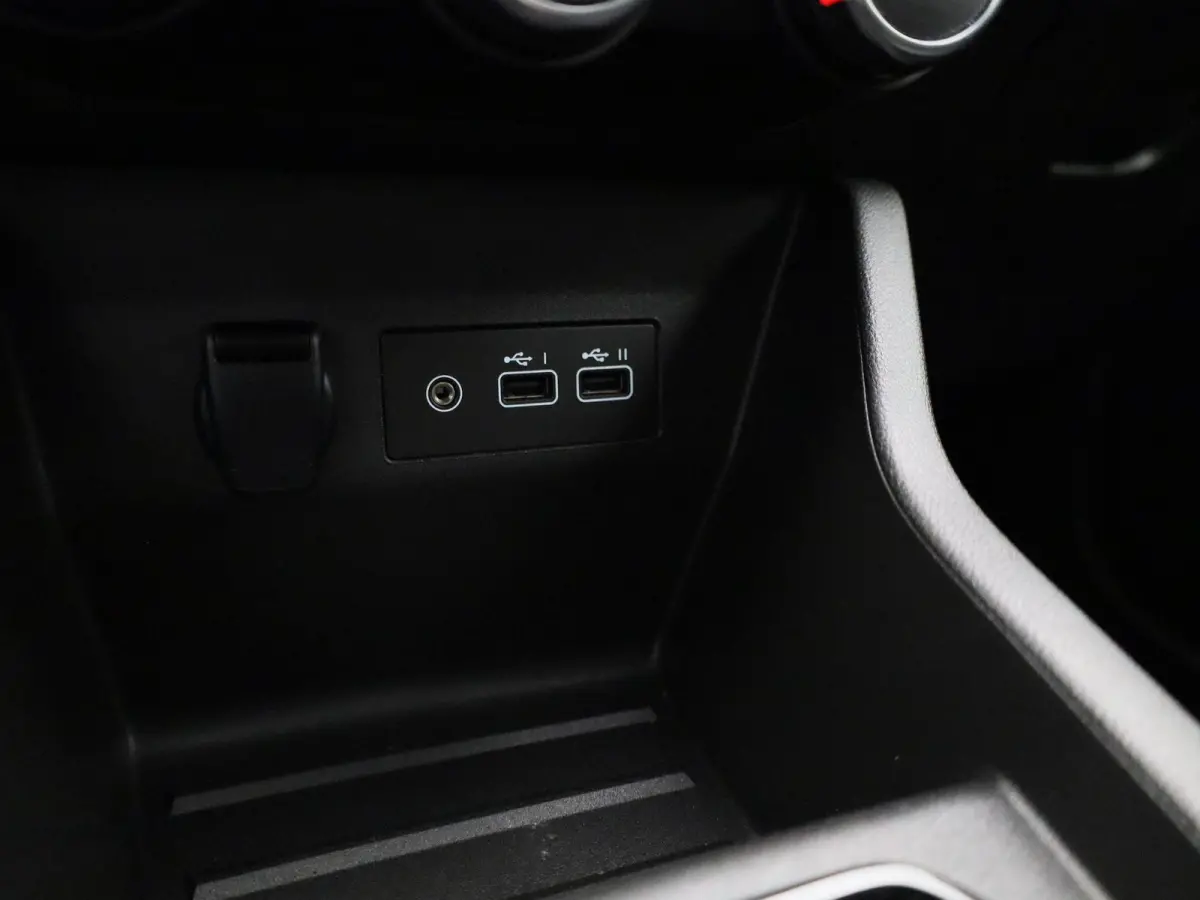 1.0 TCe 90 Equilibre | Apple Carplay / Android Auto | Multifunctioneel Stuurwiel | Lane Assist | Airco |