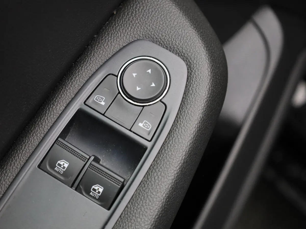 1.0 TCe 90 Equilibre | Apple Carplay / Android Auto | Multifunctioneel Stuurwiel | Lane Assist | Airco |