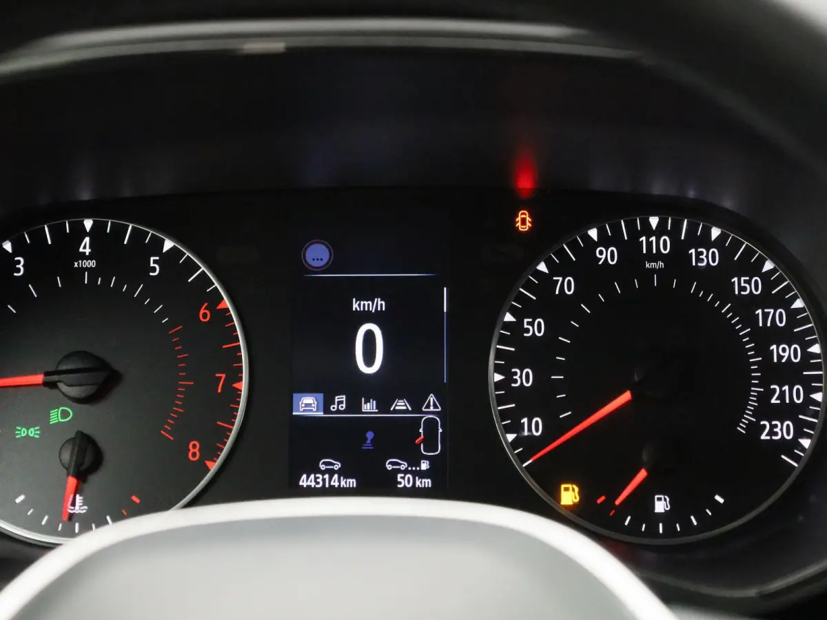1.0 TCe 90 Equilibre | Apple Carplay / Android Auto | Multifunctioneel Stuurwiel | Lane Assist | Airco |