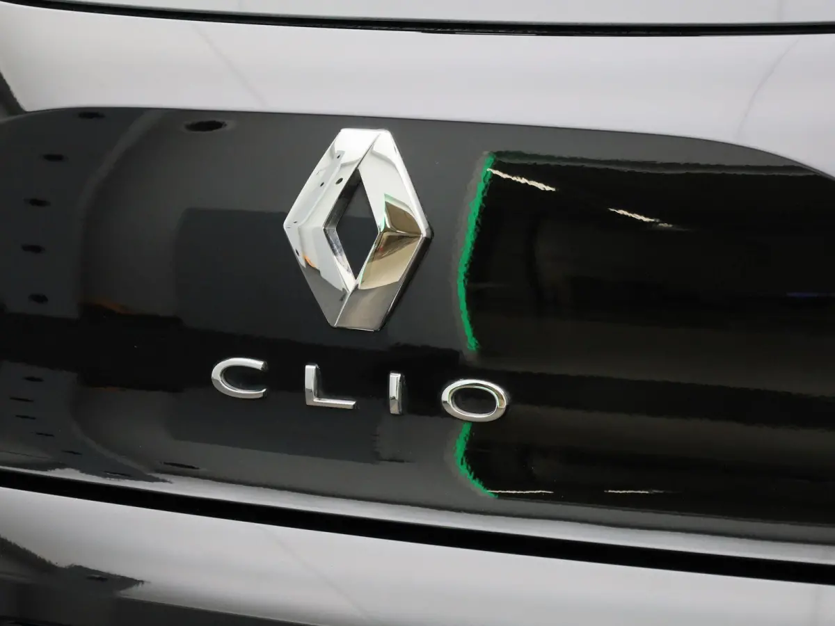 1.0 TCe 90 Equilibre | Apple Carplay / Android Auto | Multifunctioneel Stuurwiel | Lane Assist | Airco |