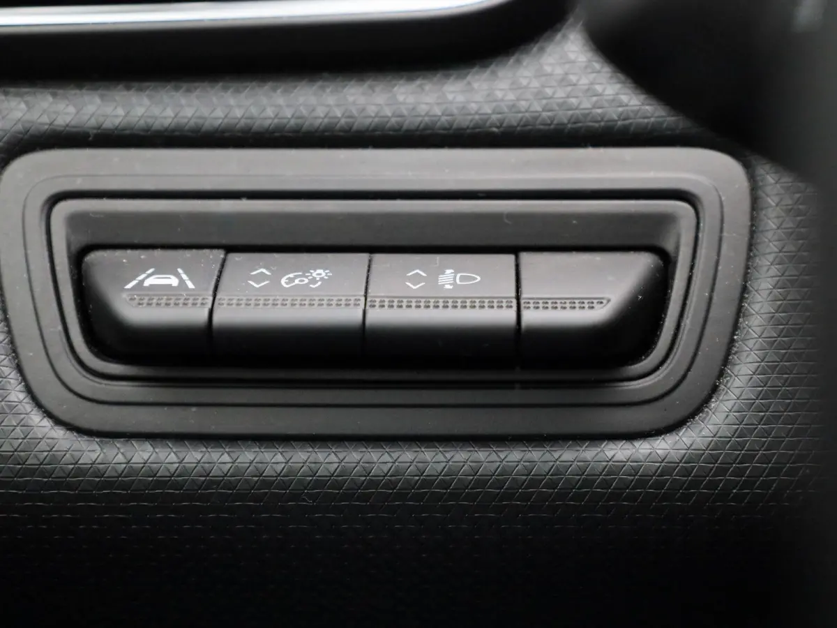 1.0 TCe 90 Equilibre | Apple Carplay / Android Auto | Multifunctioneel Stuurwiel | Lane Assist | Airco |