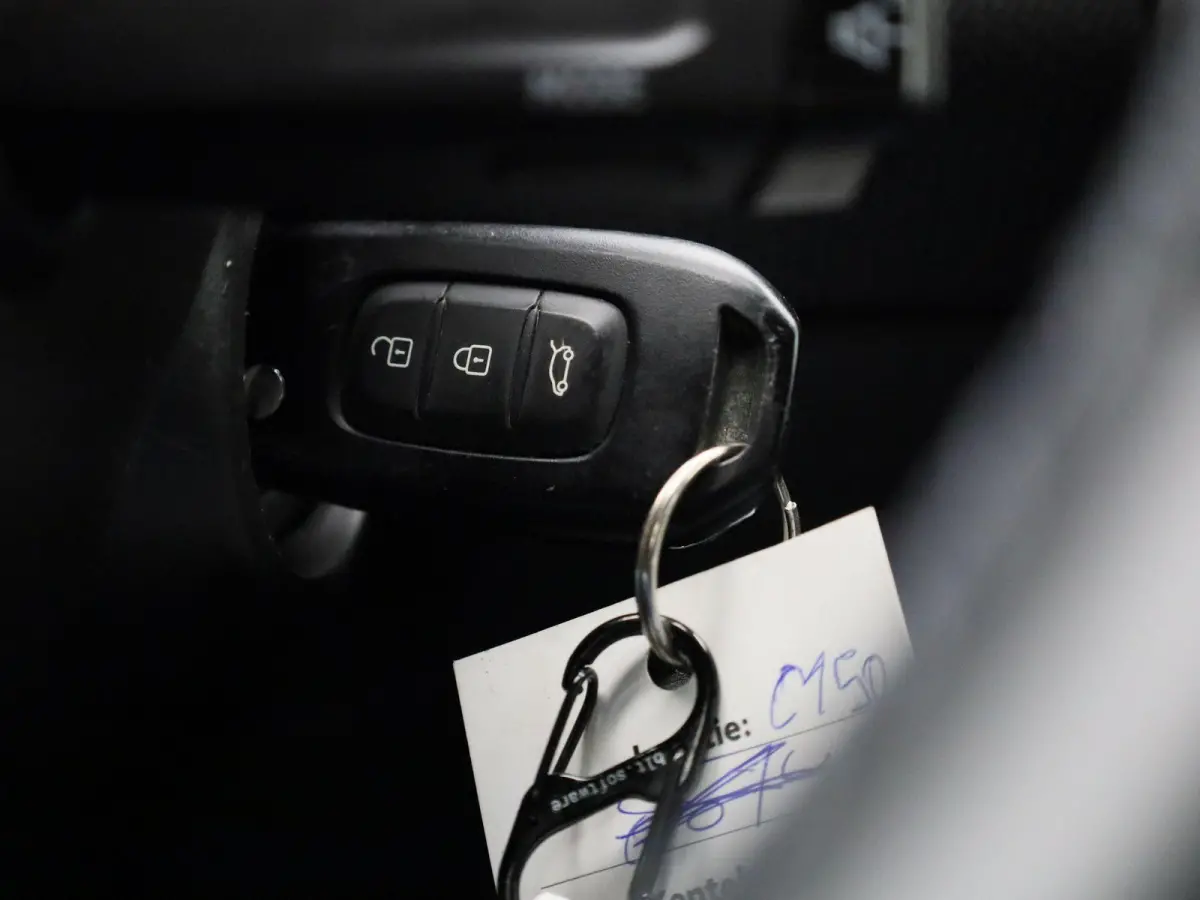 1.0 TCe 90 Equilibre | Apple Carplay / Android Auto | Multifunctioneel Stuurwiel | Lane Assist | Airco |