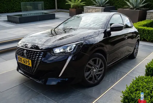 1.2 PureTech Allure Origineel 9.000 km!